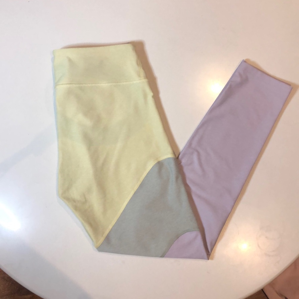 Outdoor voices workout pants size L